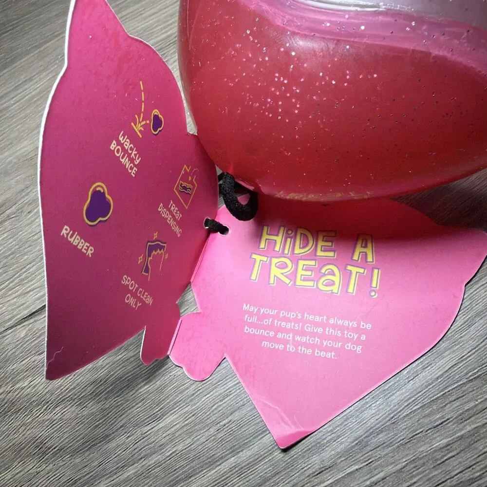 BarkBox Treat Me Right Dispensing Heart,‎ Medium 20-50lbsRubber Dog Toy Bark Toy